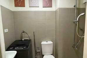 Room - Coast Apartment (Pasay)