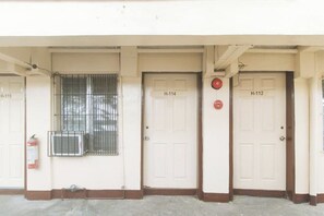 Unclassified image, 5 of 13, button - RedDoorz @ City Stay Inns Marilao (Marilao)