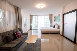 Living area - Oasis Phamee (Mae Sai)