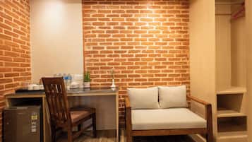 Family Studio Suite | Living area