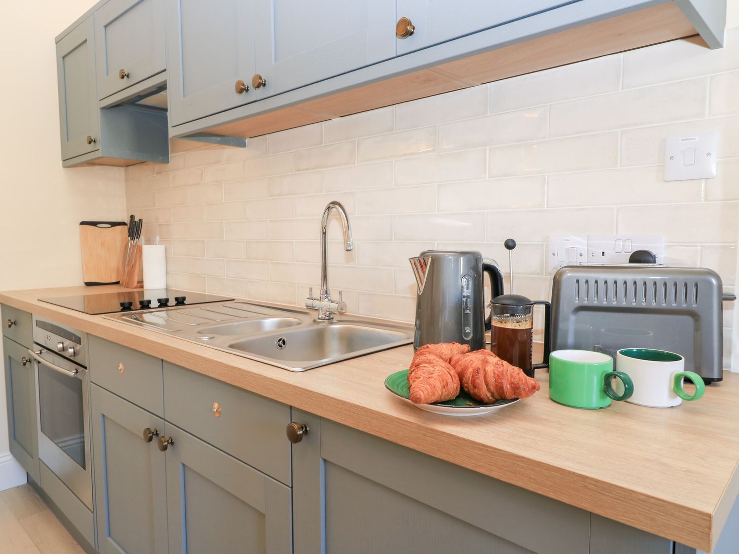 Kochgeschirr/Geschirr/Besteck