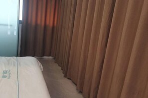 Room - Vientiane Huguang Hotel (Vientiane)