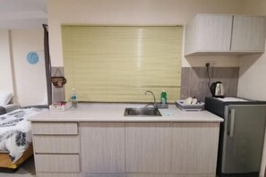 Soundproofing, iron/ironing board - Rustic One Bedroom Unit for 4Pax by Jomy Management (Manjung)