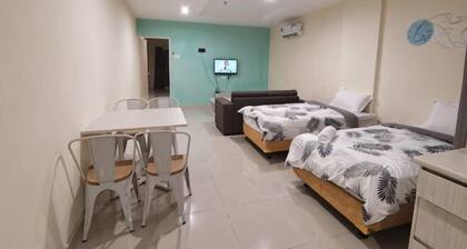 Rustic One Bedroom Unit for 4Pax by Jomy Management