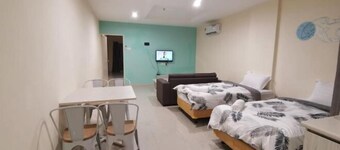 Rustic One Bedroom Unit for 4Pax by Jomy Management