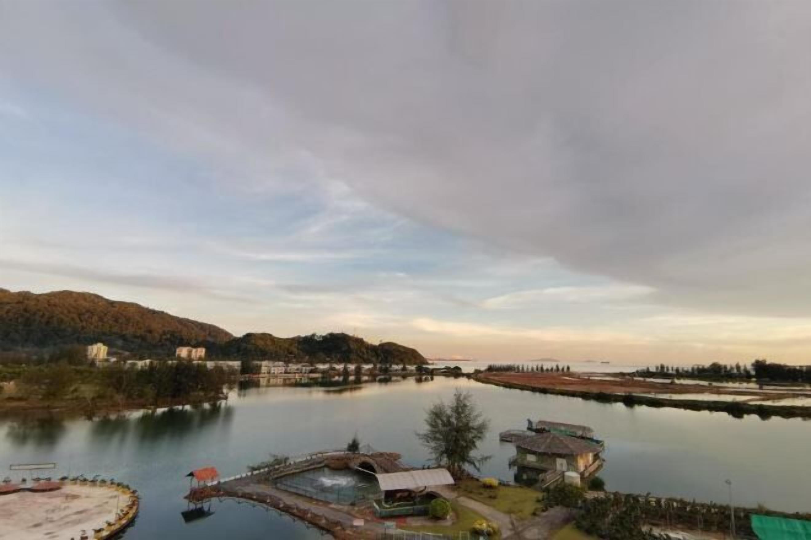 Äänieristys, silitysrauta/-lauta