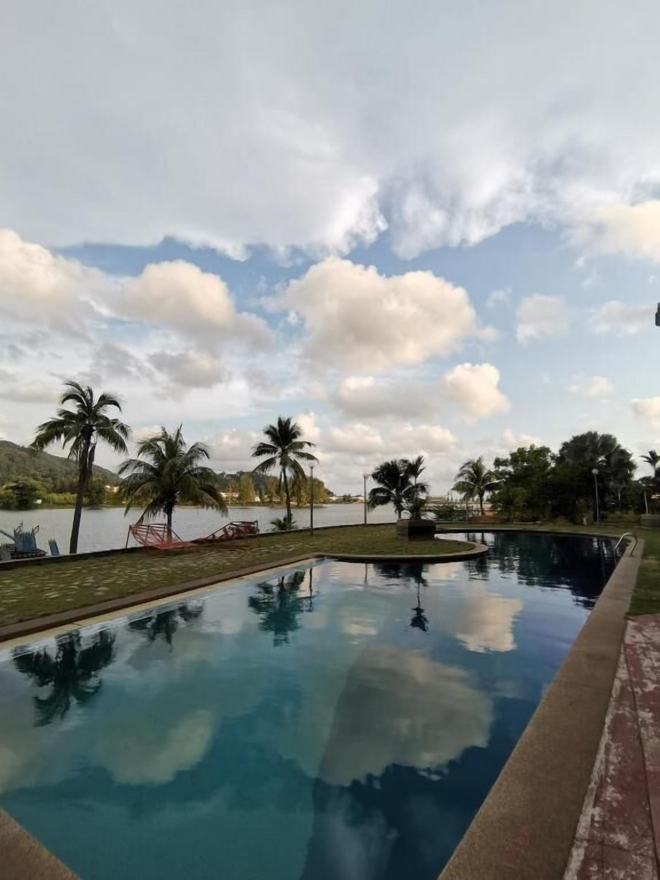 Kalis bunyi, seterika/papan seterika 