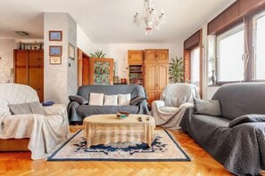 Living area - 100 m² Apartment in the Diplomatic Area of Belgrade, Serbia (Belgrade)