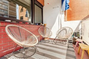 Room - 100 m² Apartment in the Diplomatic Area of Belgrade, Serbia (Belgrade)