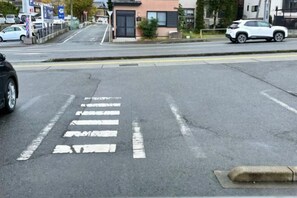 Self-parking (surcharge) - YiyashiHikari Fujiyoshida No.2 (Fujiyoshida)