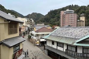 Unclassified image, 4 of 11, button - HOTEL ALGO (Kobe)