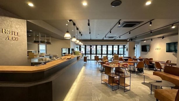 Gambar tidak terklasifikasi, 1 dari 25, tombol
