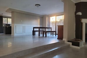 Interior - Aspley House Near Hypermarket (Aspley)