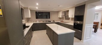 Aspley House Near Hypermarket