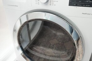 Room - Hongik Univ. Station Romantic Rooftop House (Seoul)