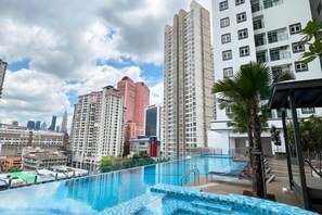 Outdoor pool - TR Residence Titiwangsa By Iconique (Kuala Lumpur)