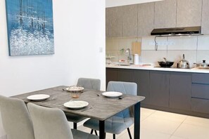 Cribs/infant beds - TR Residence Titiwangsa By Iconique (Kuala Lumpur)