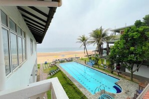 Cribs/infant beds - Pearl Island Beach Hotel (Hikkaduwa)