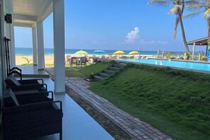 Cribs/infant beds - Pearl Island Beach Hotel (Hikkaduwa)