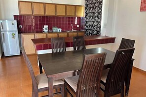 Cribs/infant beds - Pearl Island Beach Hotel (Hikkaduwa)