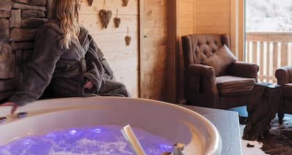 Chalet Bärenhöhle I eigene Sauna, Whirlpool, HotTub und Komfort
