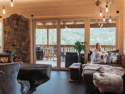 Romantic Chalet Bärenhöhle | Wellness Hideaway in Franconian Switzerland