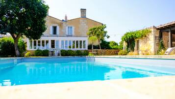 Piscine extérieure