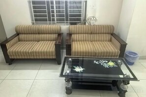 Unclassified image, 3 of 33, button - China Inn Ltd (Dhaka)