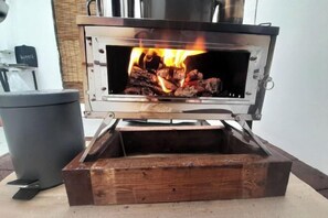 Fireplace - [new] Hanok - Hyehwa 1937 (Seoul)