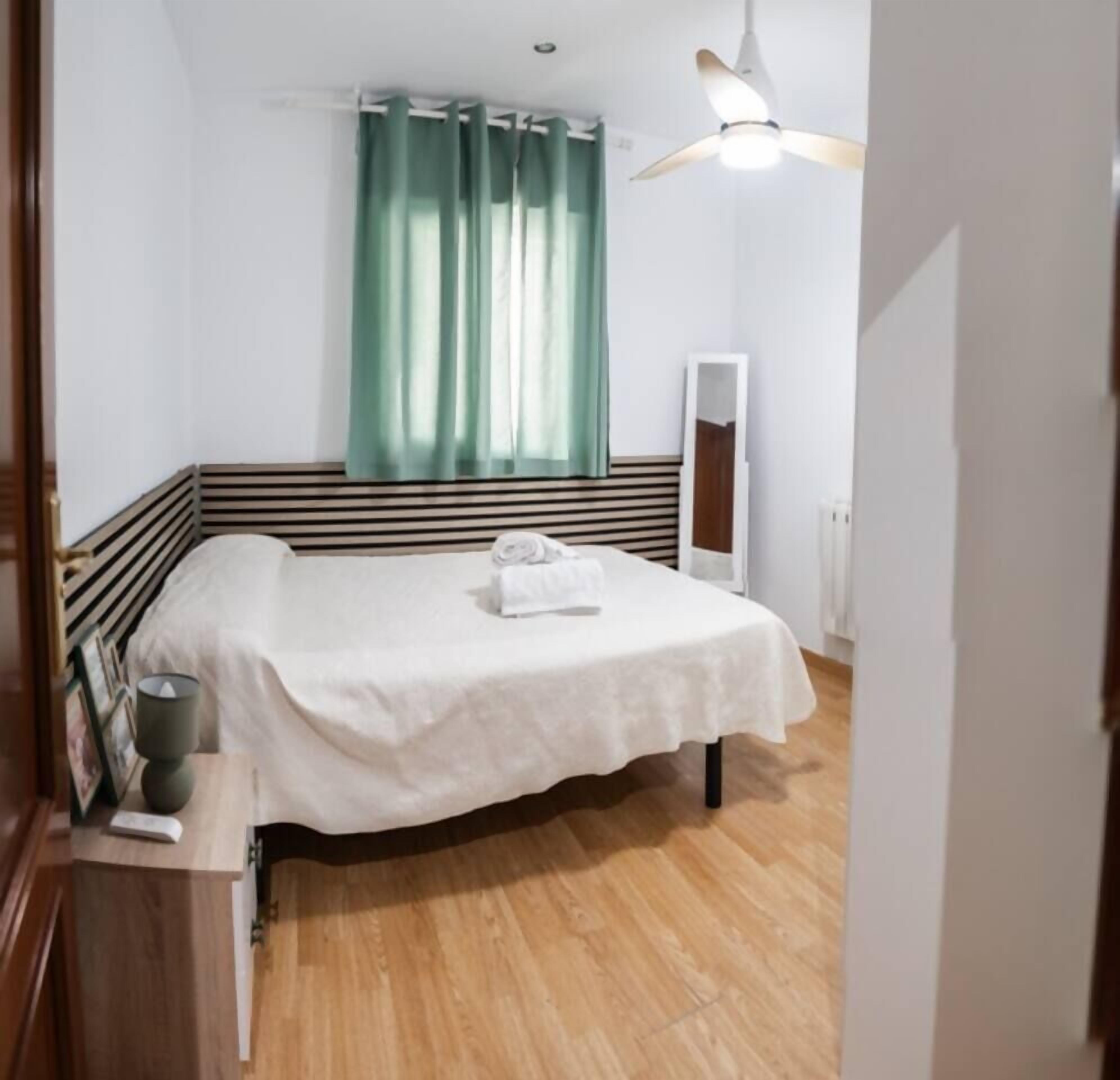 3 bedrooms, iron/ironing board, travel crib, WiFi