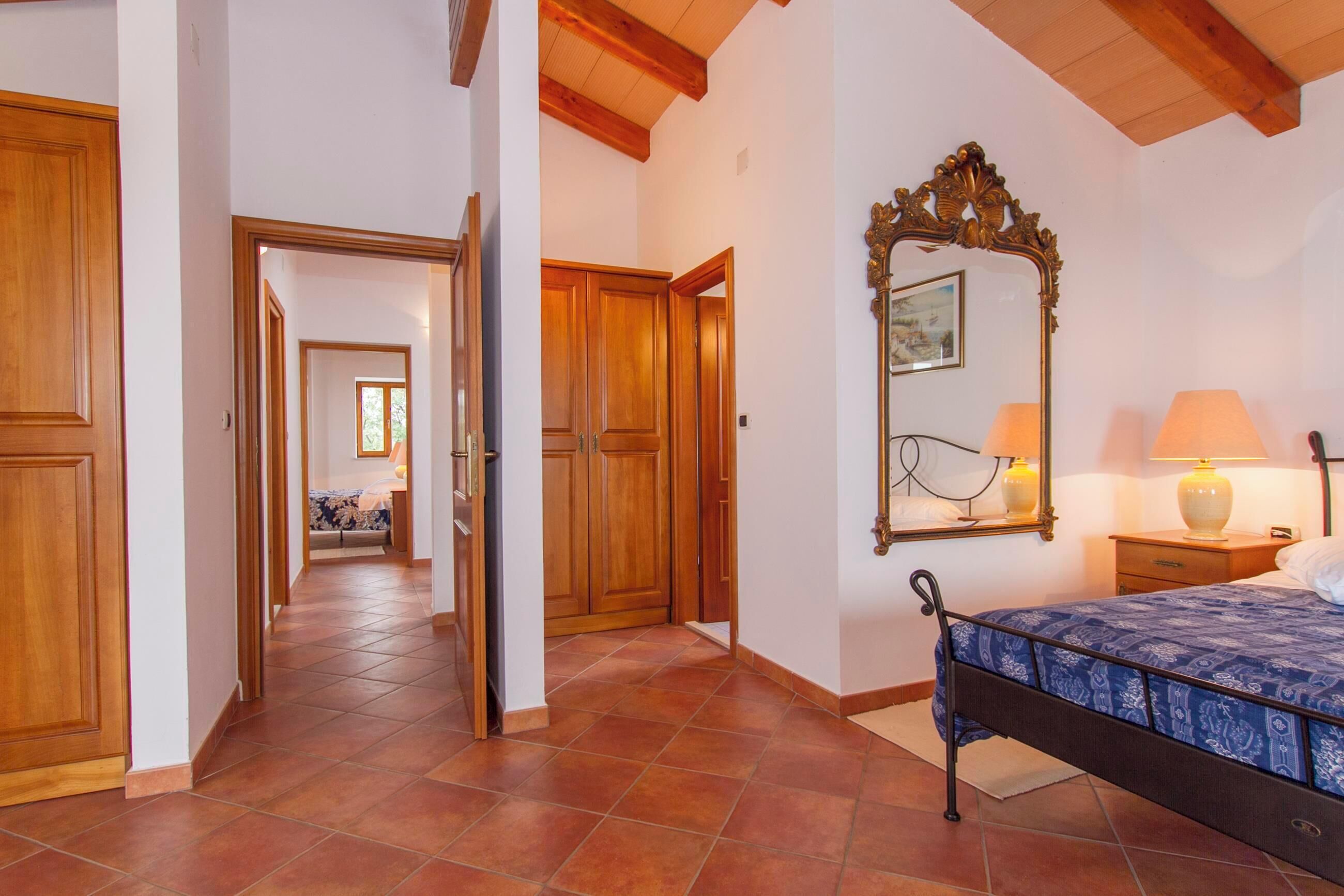 4 bedrooms, iron/ironing board, travel crib, free WiFi