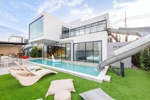 Alberca al aire libre