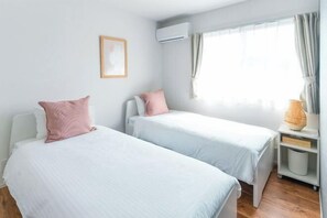 Iron/ironing board - Mirai Stay Yokote (Kumamoto)