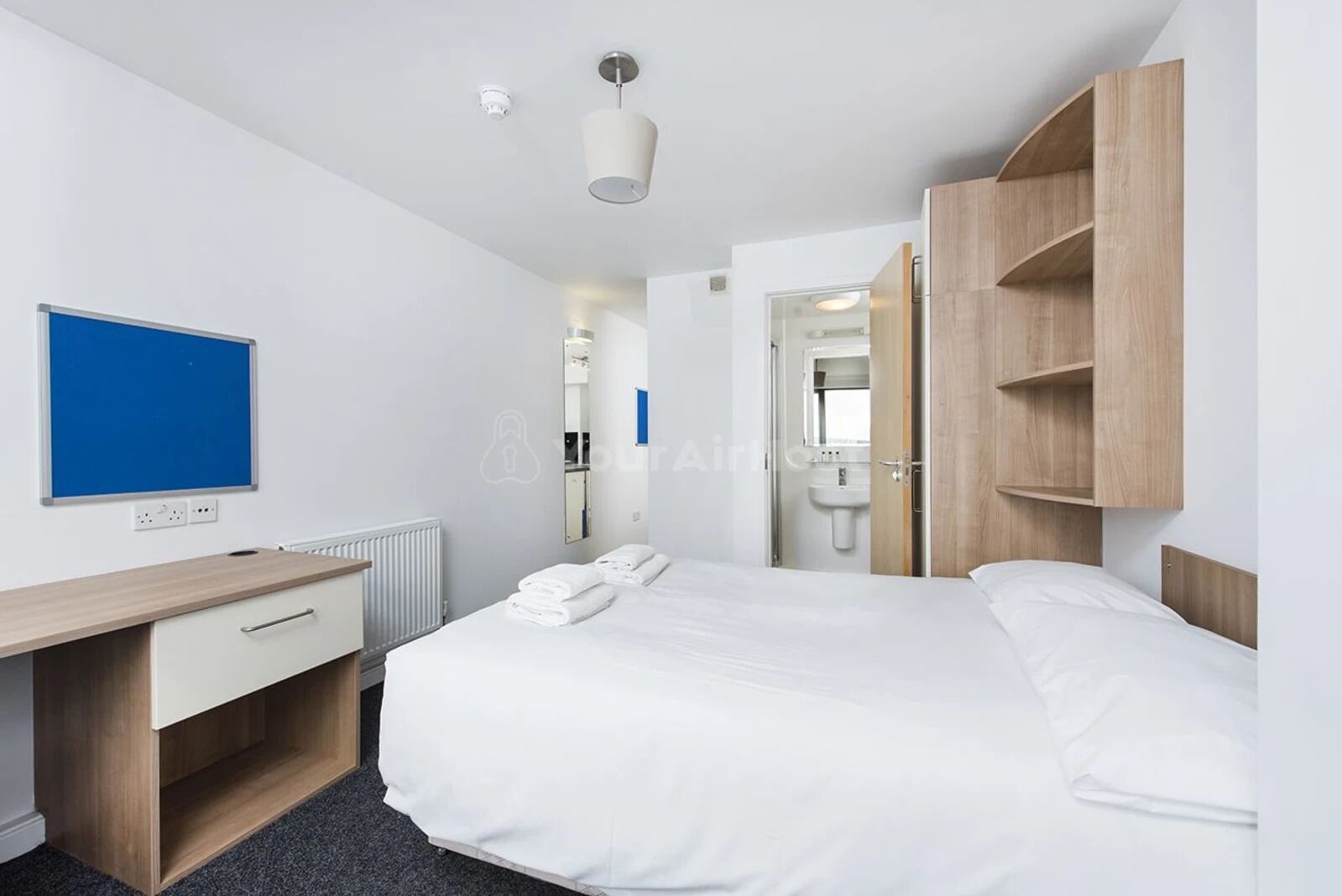 Standard Studio, Non Smoking