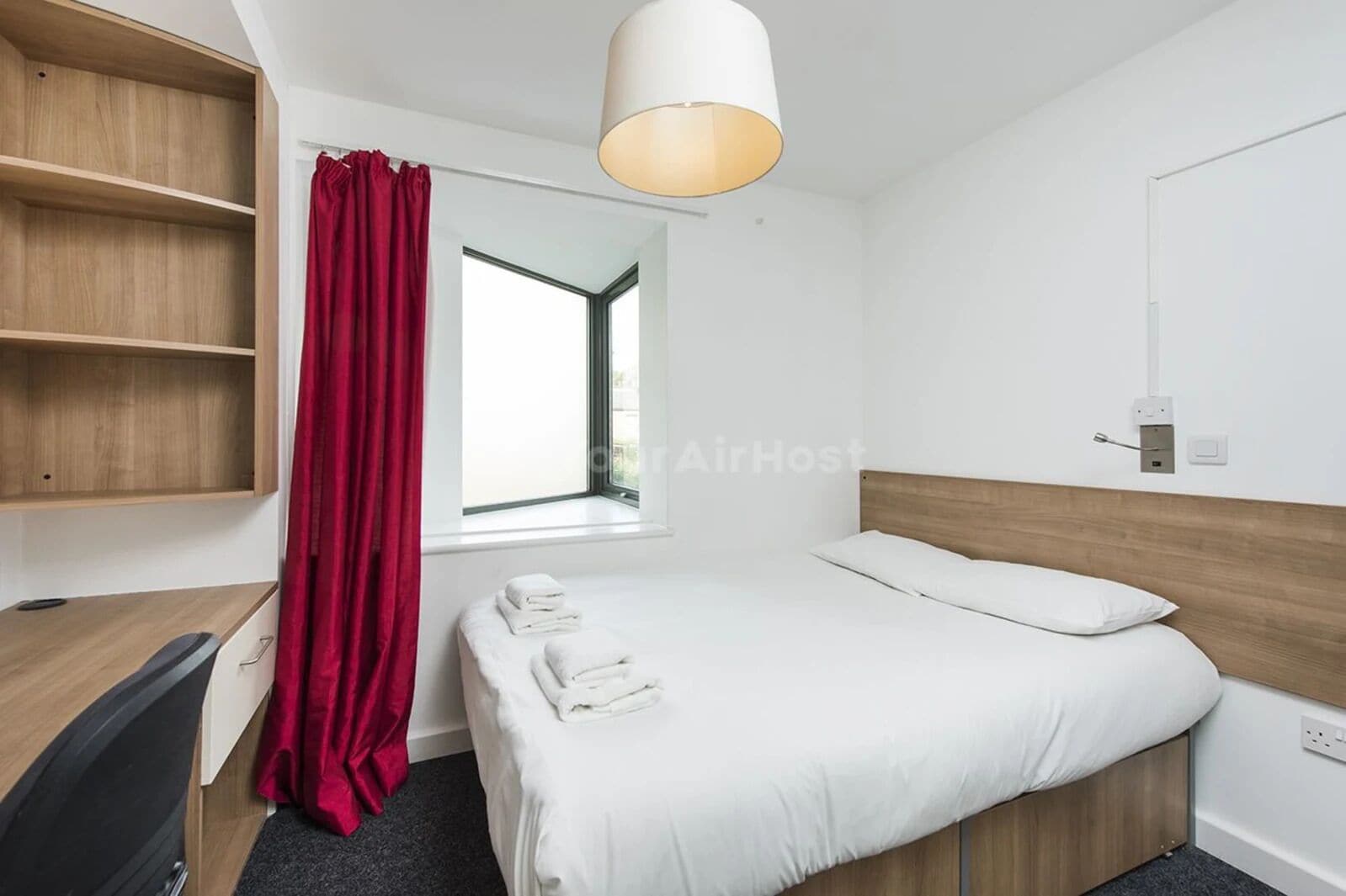 Estudio, para no fumadores | Cortinas blackout y wifi gratis 