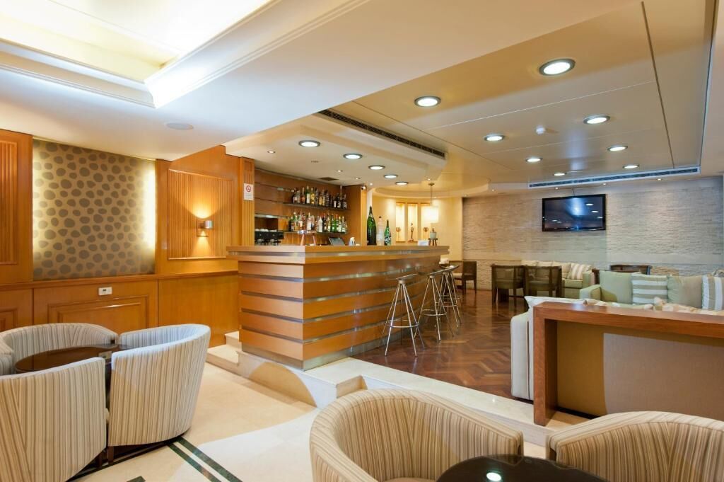 Bar (en el alojamiento)