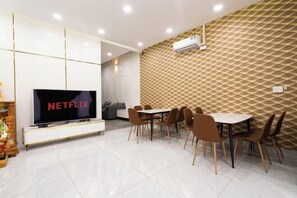 Dining - KN Holiday Home in Global City (Ho Chi Minh City)