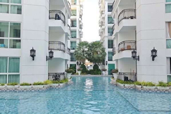 Alberca al aire libre