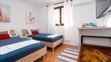 2 bedrooms