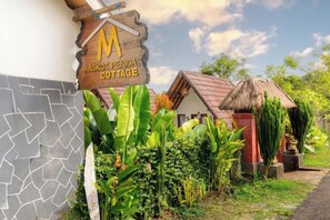 Unclassified image, 5 of 29, button - Maskot Penida Cottage (Bali)