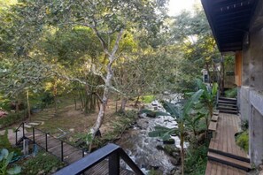 Room - The Lai Tiny House at Mae Kampong (Mae On)