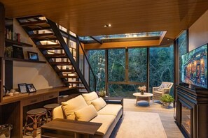 Room - The Lai Tiny House at Mae Kampong (Mae On)