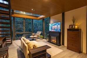 Room - The Lai Tiny House at Mae Kampong (Mae On)