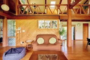 Children's area - Malama Monstera In a botanical space, pls have a relaxing time. (Isumi)