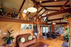 Children's area - Malama Monstera In a botanical space, pls have a relaxing time. (Isumi)