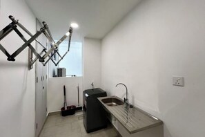 Room - Bora, Frelories Seaview Suite by Antlerzone (Johor Bahru)