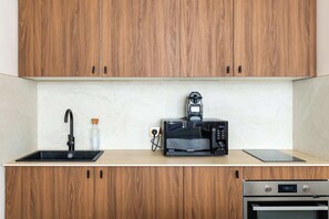 Microwave, oven, stovetop, coffee/tea maker