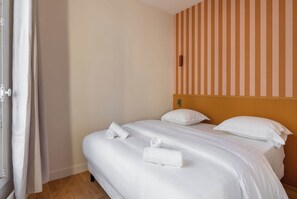 1 bedroom, internet, bed sheets