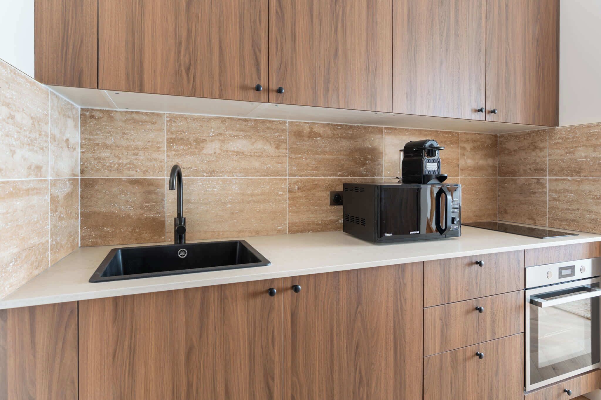 Microwave, oven, stovetop, coffee/tea maker