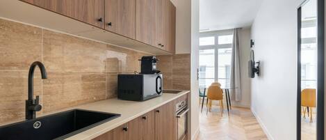 Microwave, oven, stovetop, coffee/tea maker